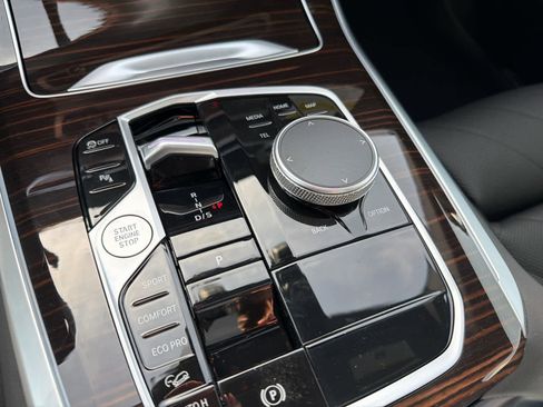 New 2026 BMW X5 xDrive40i w/ M Sport Package image 25