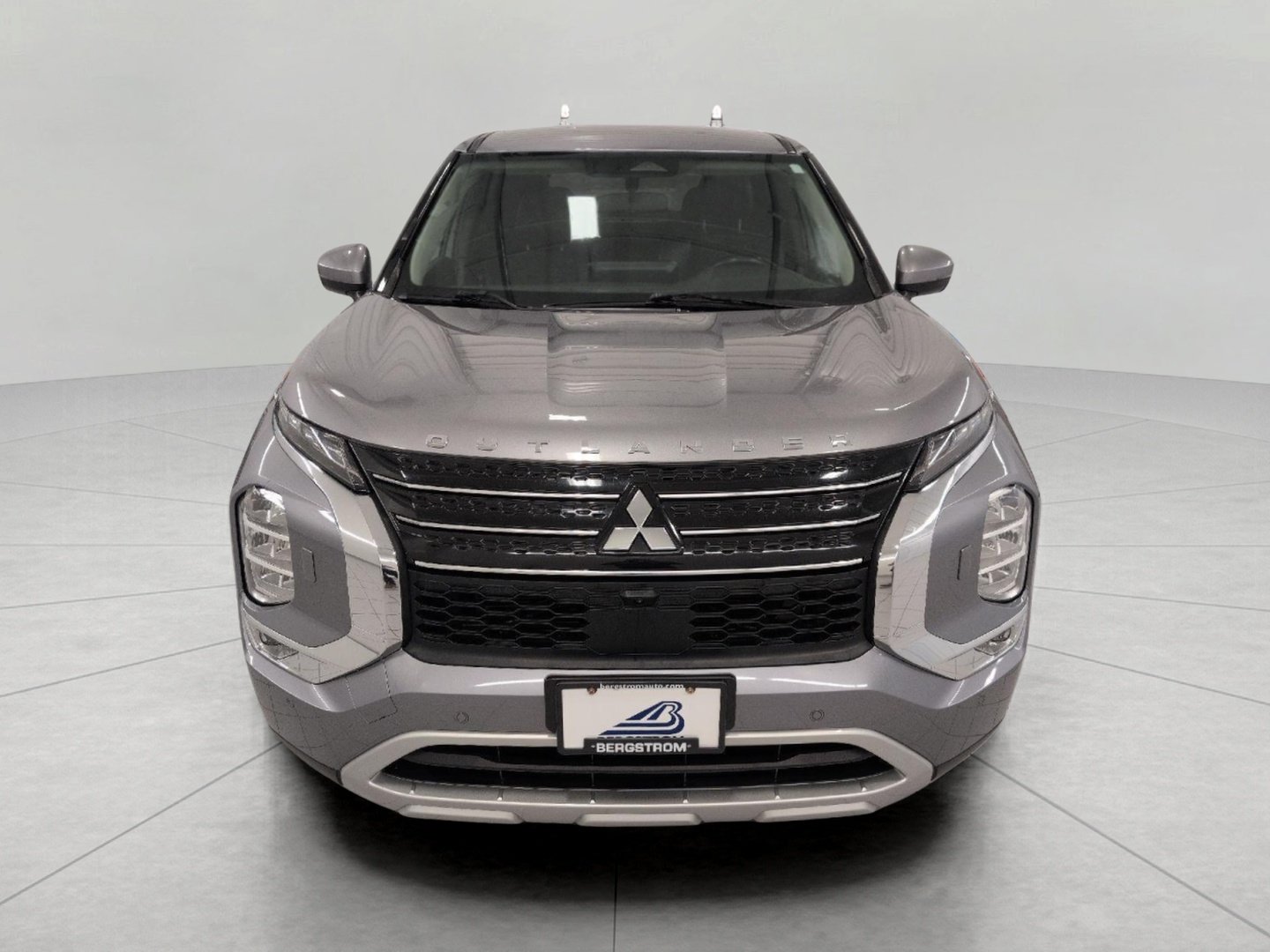 Used 2023 Mitsubishi Outlander SE AWD/4WD image 13