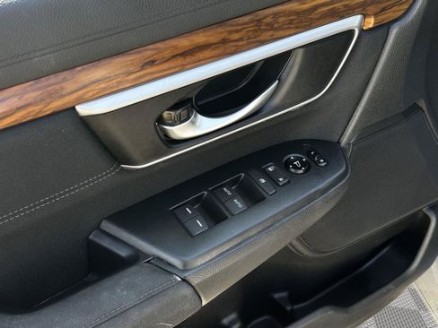 Certified 2019 Honda CR-V EX image 9