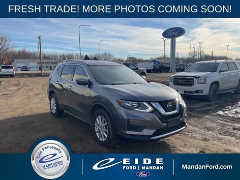 Used 2020 Nissan Rogue SV image 1