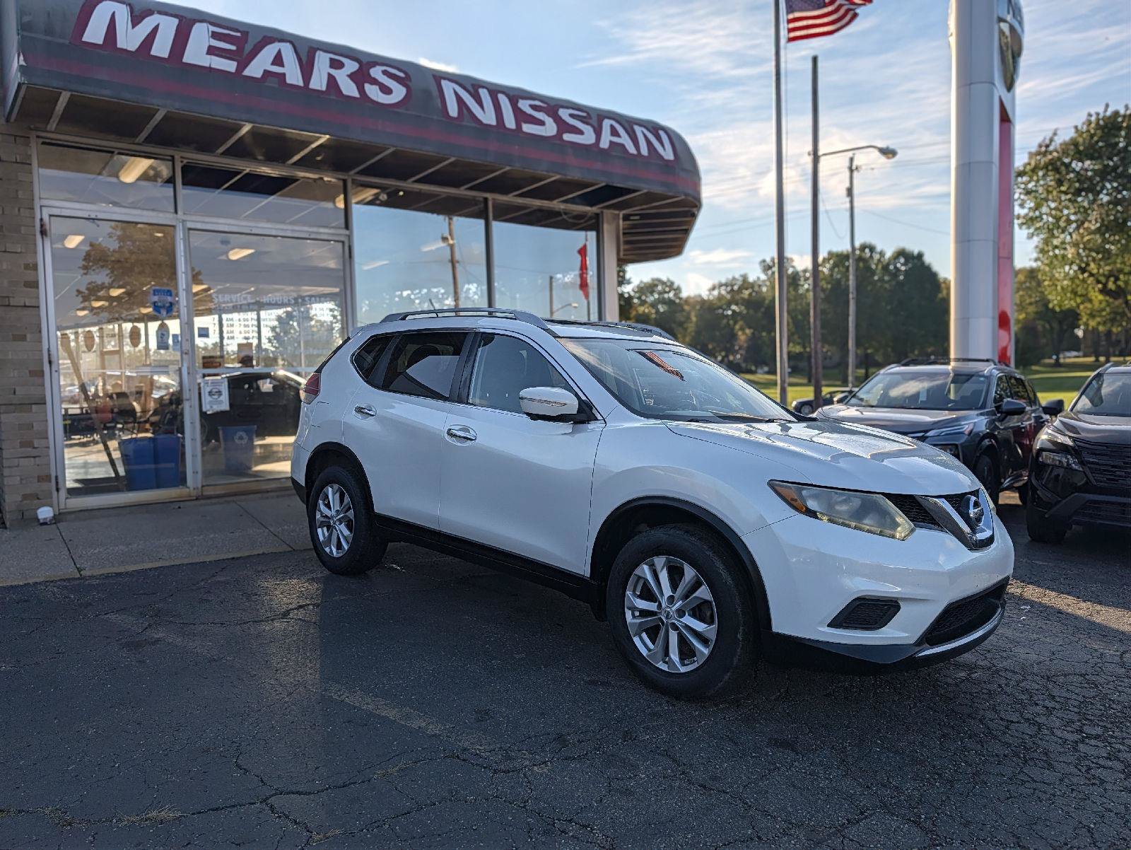 Used 2014 Nissan Rogue SV w/ SV Premium Package AWD/4WD image 14