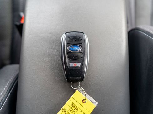 Used 2024 Subaru Crosstrek 2.0i Premium image 31