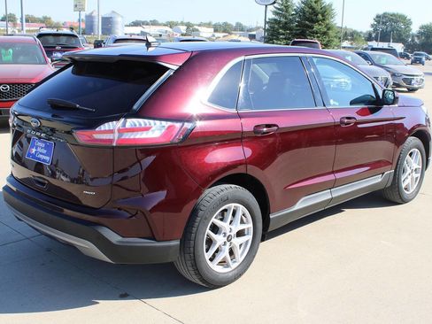 Used 2024 Ford Edge SEL image 5