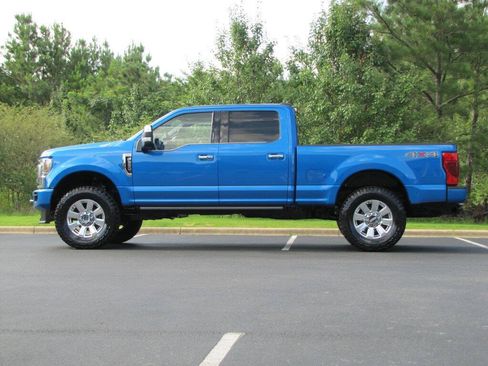 Used 2021 Ford F350 Platinum AWD/4WD image 5
