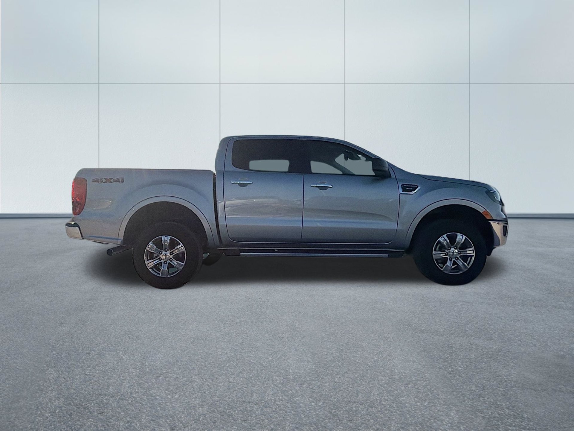 Used 2023 Ford Ranger XLT w/ Equipment Group 301A Mid AWD/4WD image 4