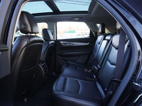 Used 2019 Cadillac XT5 Luxury image 40