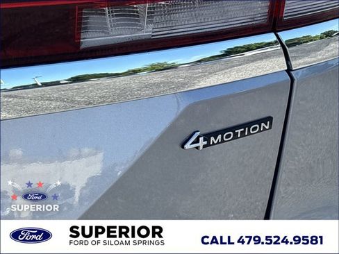 Used 2025 Volkswagen Atlas SEL AWD/4WD image 6