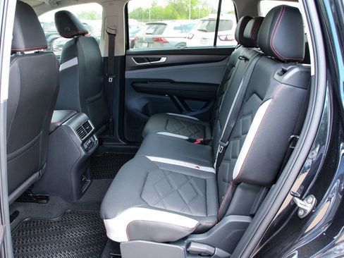 New 2026 Volkswagen Atlas Peak Edition AWD/4WD image 25