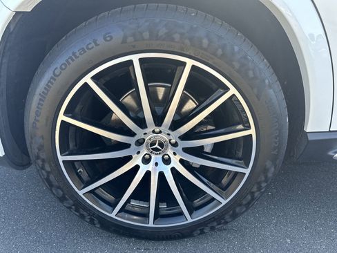 Used 2023 Mercedes-Benz GLS 450 4MATIC image 37