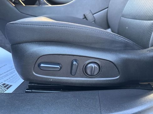 Used 2024 Chevrolet Malibu LT image 29