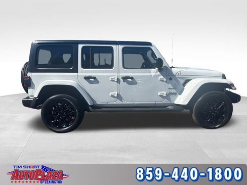 Used 2023 Jeep Wrangler Unlimited Sahara w/ Cold Weather Group AWD/4WD image 10