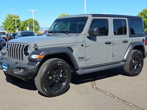 Used 2022 Jeep Wrangler Unlimited Sport AWD/4WD image 4
