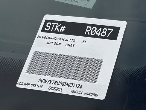 Used 2025 Volkswagen Jetta SE FWD image 10