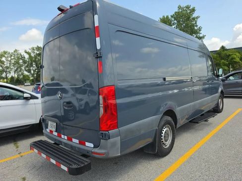 Used 2019 Mercedes-Benz Sprinter 170 image 4
