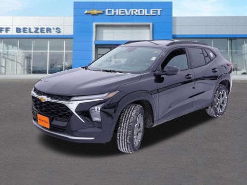 New 2026 Chevrolet Trax LT w/ Driver Confidence Package image 7