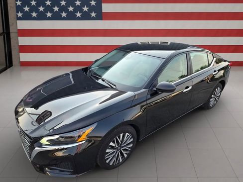 Used 2025 Nissan Altima 2.5 SV image 59