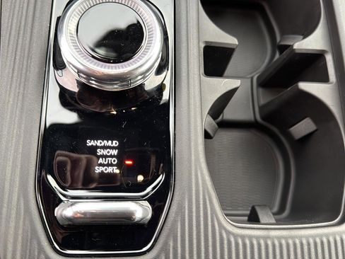 New 2026 Jeep Cherokee Limited AWD/4WD image 18