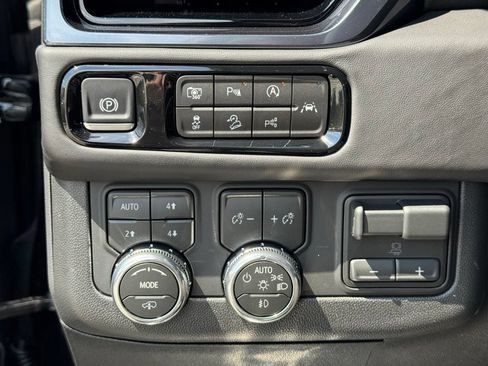 Used 2026 GMC Yukon AT4 Ultimate AWD/4WD image 20