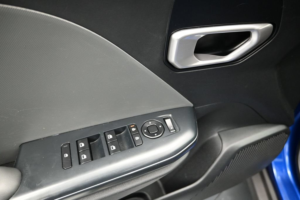 Used 2025 Kia K4 FWD image 17
