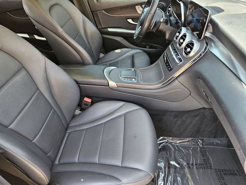Certified 2021 Mercedes-Benz GLC 300 image 6