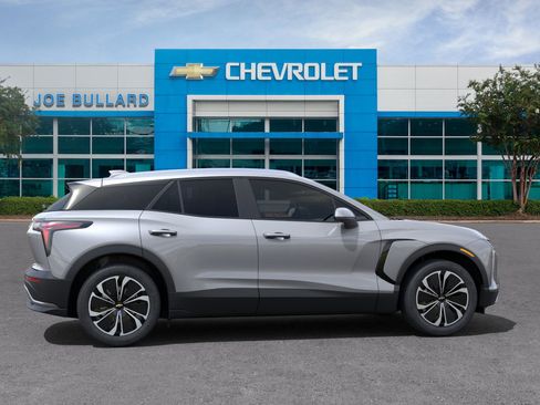 New 2025 Chevrolet Blazer EV LT image 41