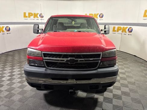 Used 2006 Chevrolet Silverado 2500 LT AWD/4WD image 8