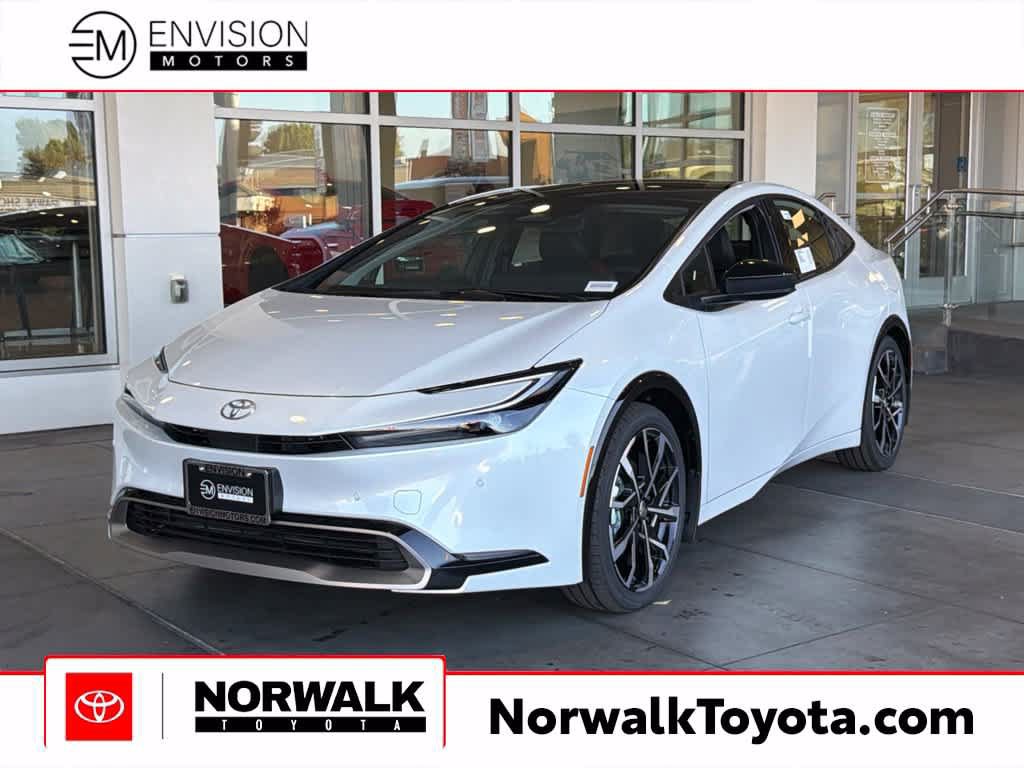 New 2027 Toyota Prius Plug-In Hybrid FWD image 1