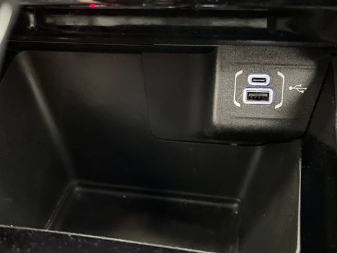 Used 2025 Jeep Compass Trailhawk AWD/4WD image 47