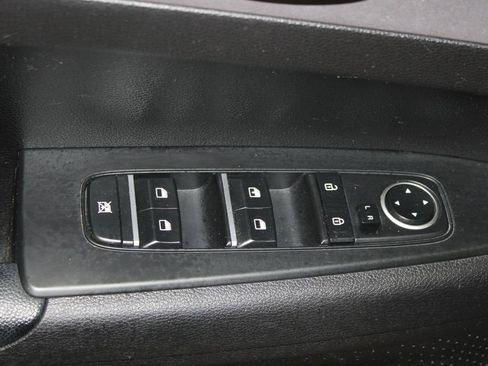 Used 2024 Kia Forte LXS FWD image 9