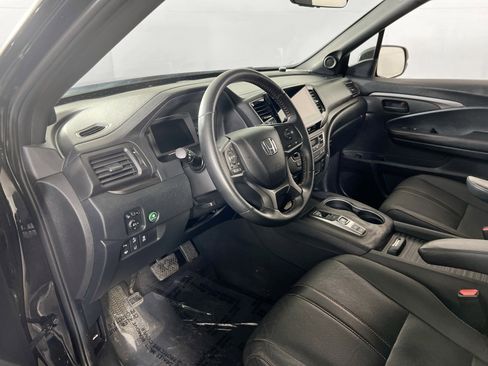 Used 2022 Honda Passport TrailSport image 9