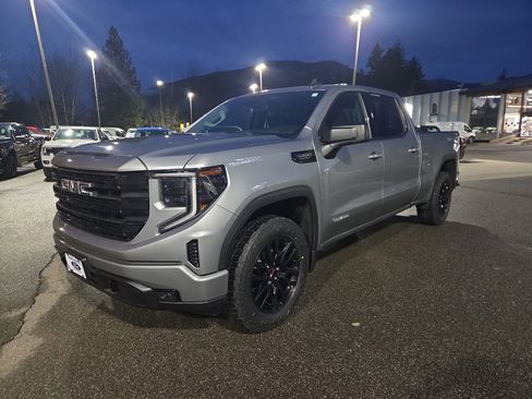 Used 2024 GMC Sierra 1500 Elevation image 2