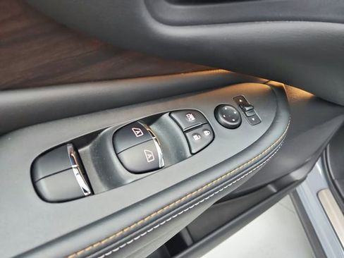 Used 2021 Nissan Murano Platinum w/ Cargo Package image 37