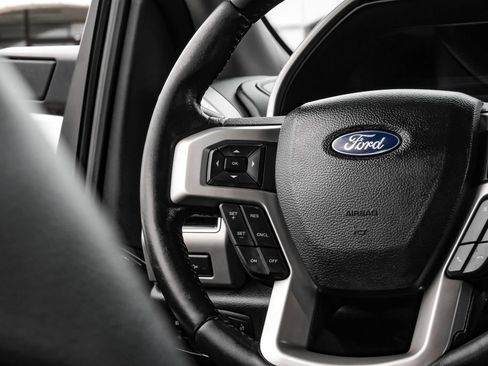 Used 2021 Ford F350 Lariat w/ Lariat Ultimate Package AWD/4WD image 16