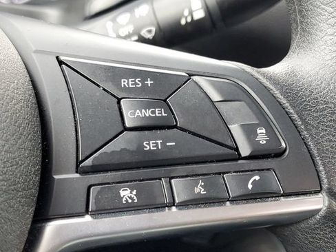 Used 2024 Nissan Sentra SV FWD image 13