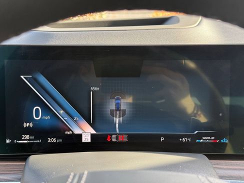 Used 2025 BMW X5 sDrive40i w/ Premium Package image 21