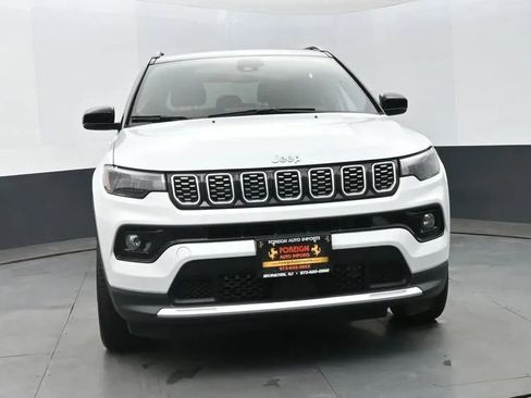 Used 2025 Jeep Compass Limited image 3