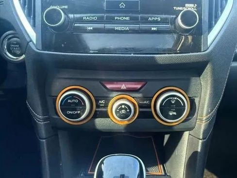 Used 2022 Subaru Crosstrek 2.0i Premium w/ Moonroof Package AWD/4WD image 25