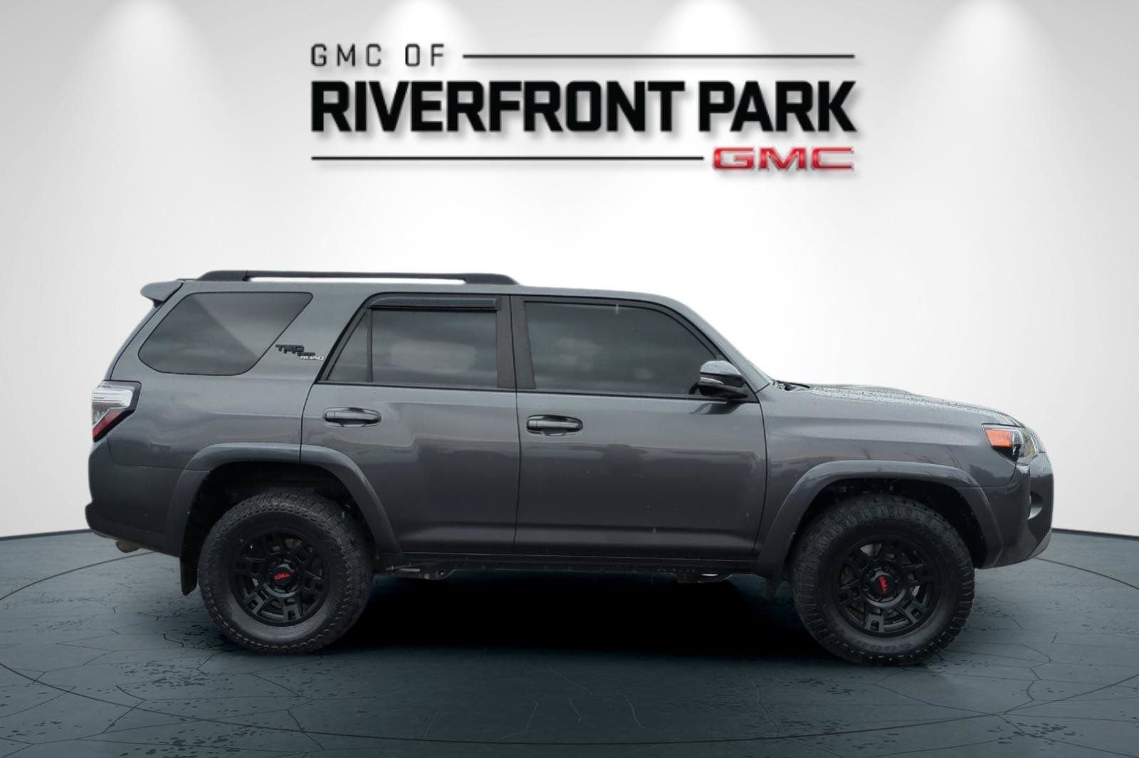 Used 2019 Toyota 4Runner TRD Off-Road Premium AWD/4WD image 2