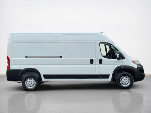 New 2026 RAM ProMaster 2500 w/ Convenience Group image 8