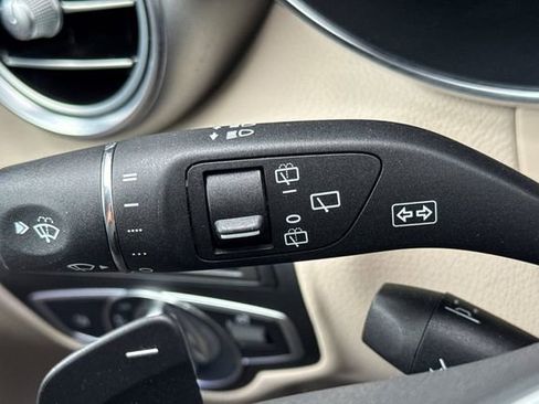 Used 2022 Mercedes-Benz GLC 300 image 38