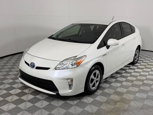 Used 2015 Toyota Prius Two FWD image 11