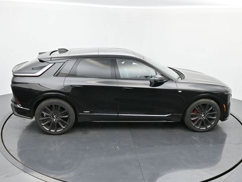 New 2026 Cadillac Lyriq V w/ LPO, Floor Liner Package image 28