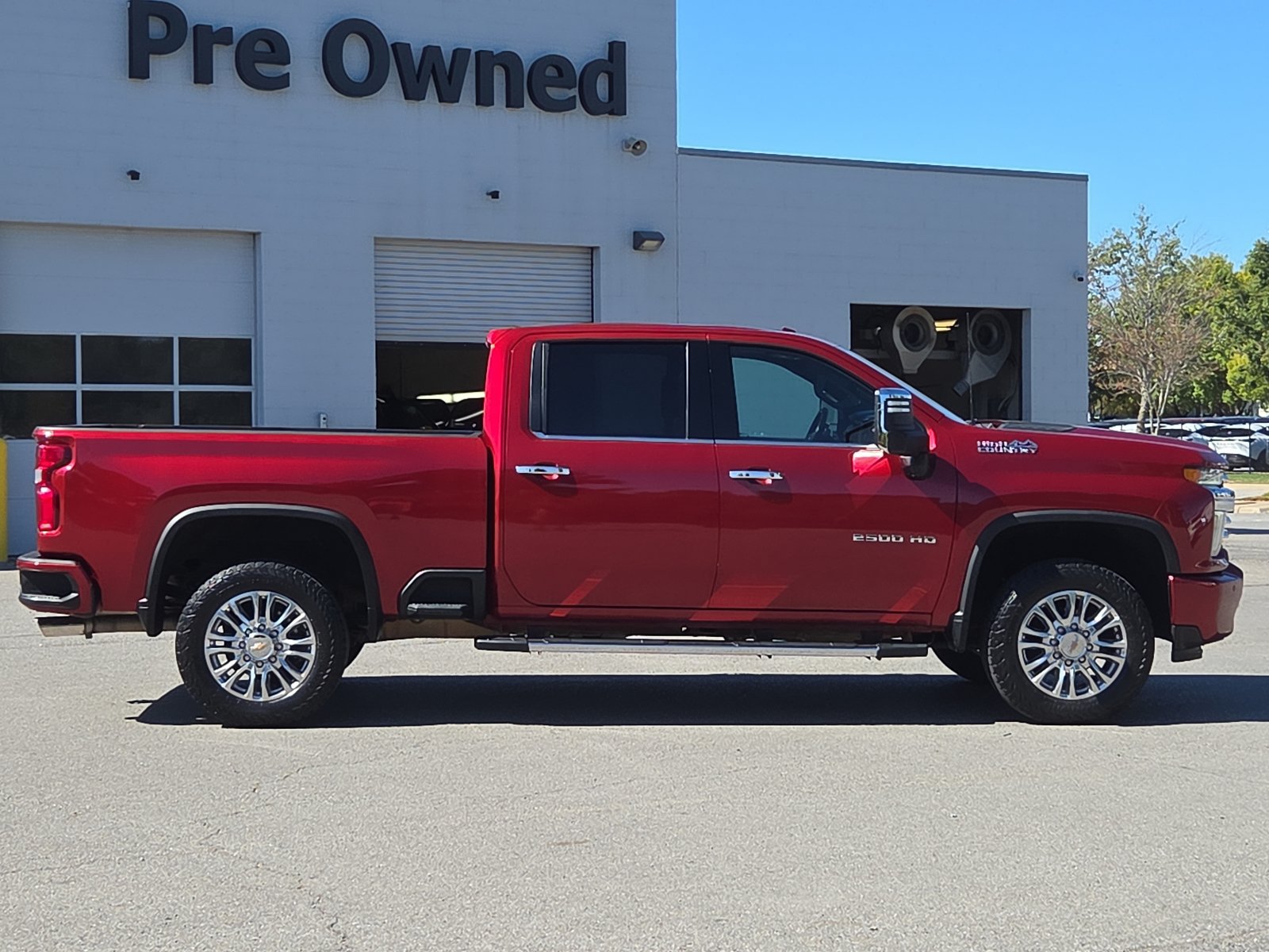 Used 2022 Chevrolet Silverado 2500 High Country w/ Z71 Off-Road Package AWD/4WD image 6