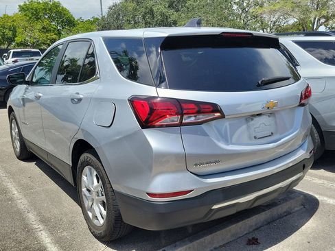 Used 2022 Chevrolet Equinox LT image 3