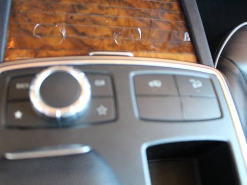 Used 2013 Mercedes-Benz GL 450 4MATIC image 42