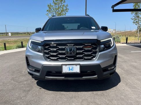Certified 2023 Honda Passport TrailSport image 2
