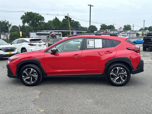 Used 2025 Subaru Crosstrek 2.5i Premium AWD/4WD image 8