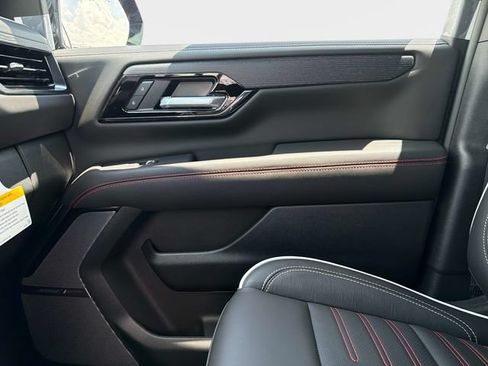New 2026 GMC Yukon XL AT4 Ultimate AWD/4WD image 22