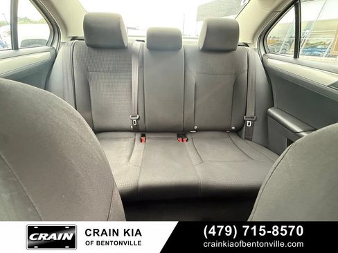 Used 2015 Volkswagen Jetta SE FWD image 28