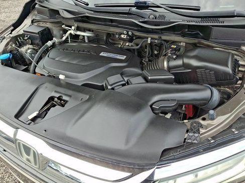 Used 2018 Honda Odyssey Touring image 35